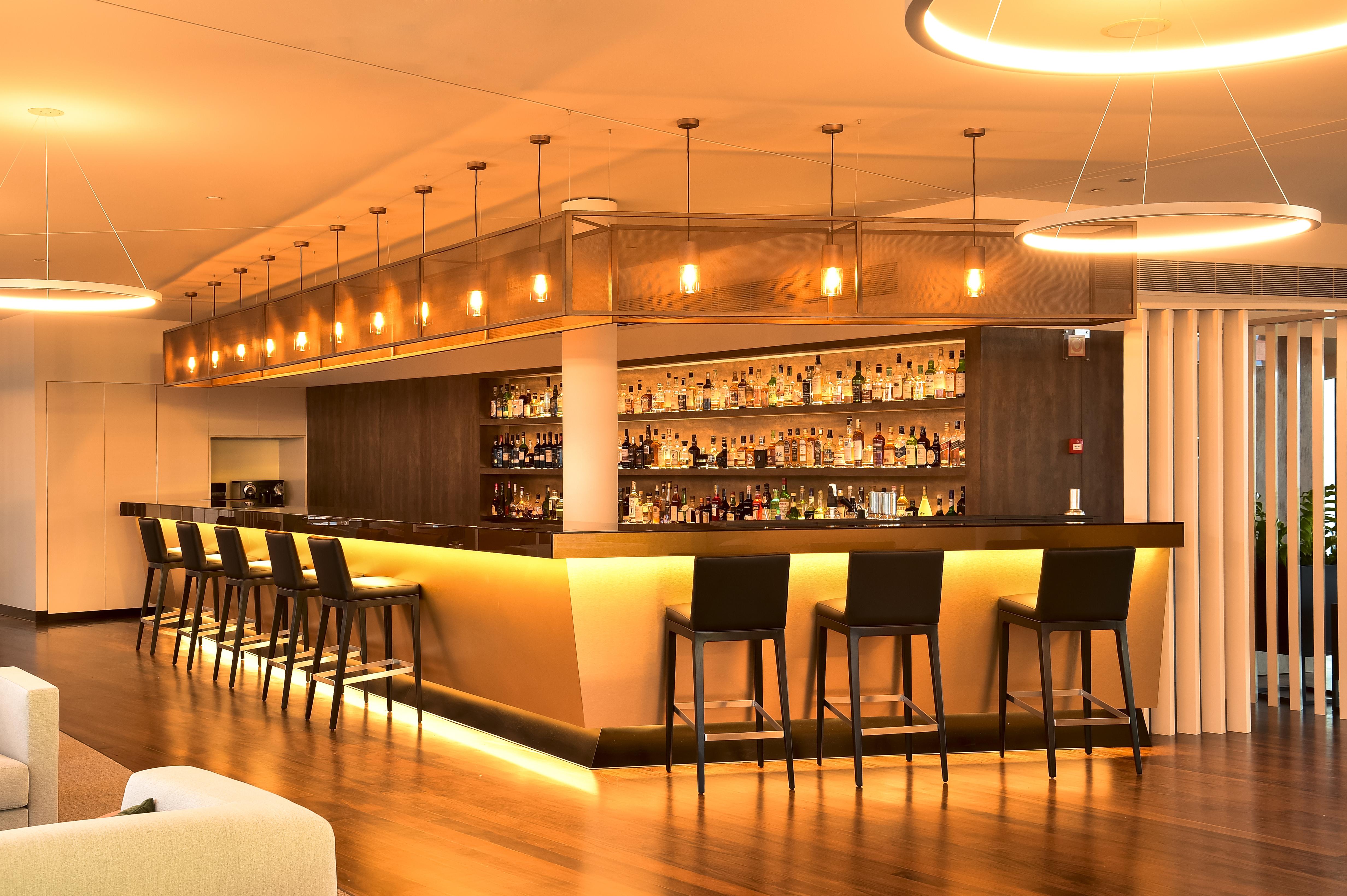Porto Palacio Hotel By The Editory Exterior photo The bar at the lounge